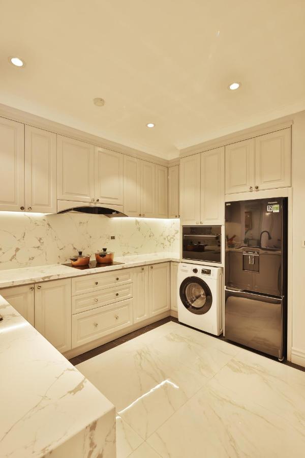 Apartments By Vitrine Hanoi Bagian luar foto