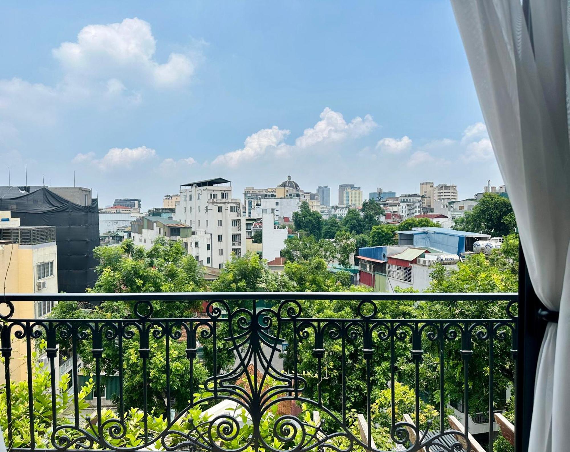 Apartments By Vitrine Hanoi Bagian luar foto