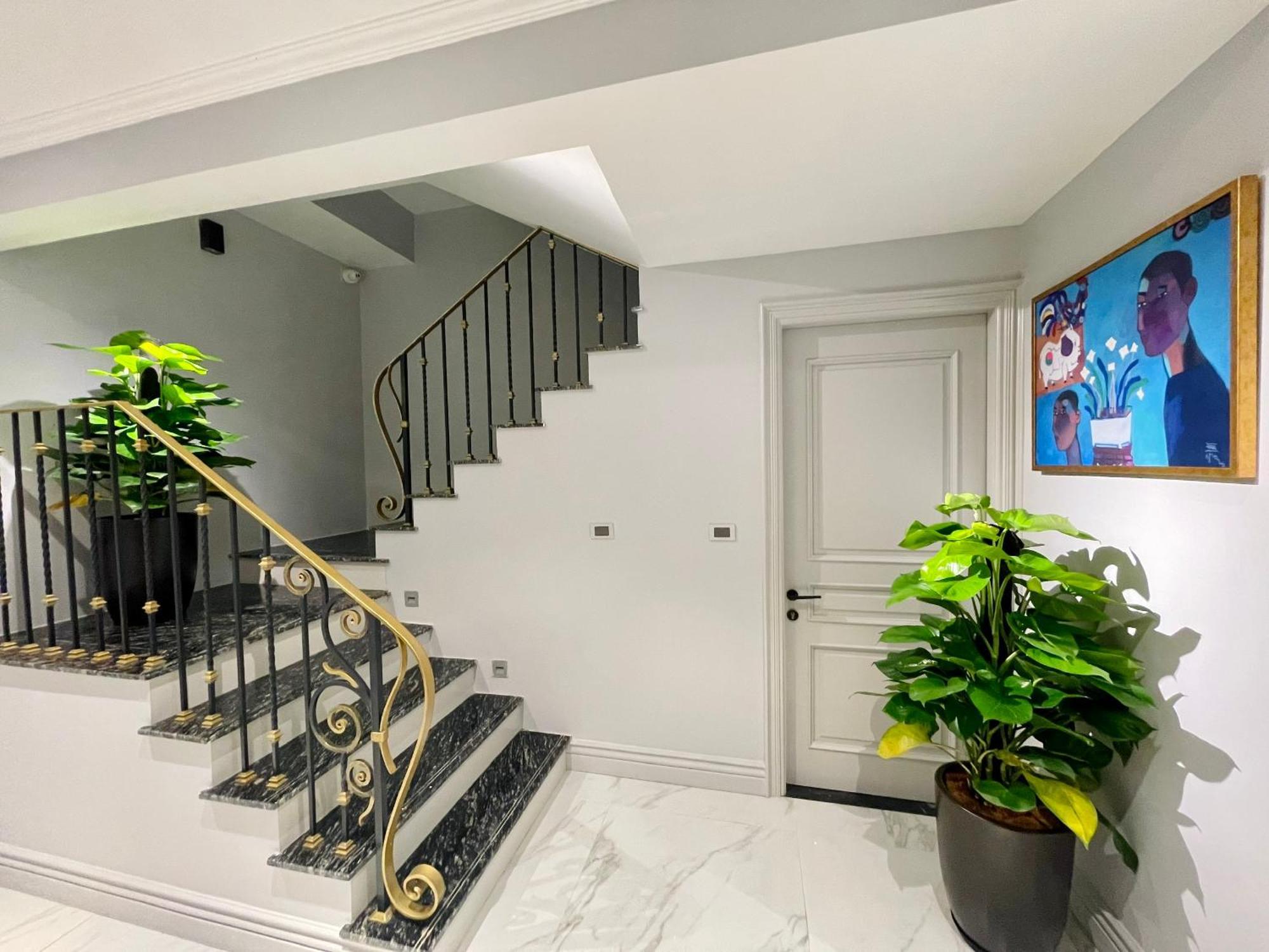 Apartments By Vitrine Hanoi Bagian luar foto